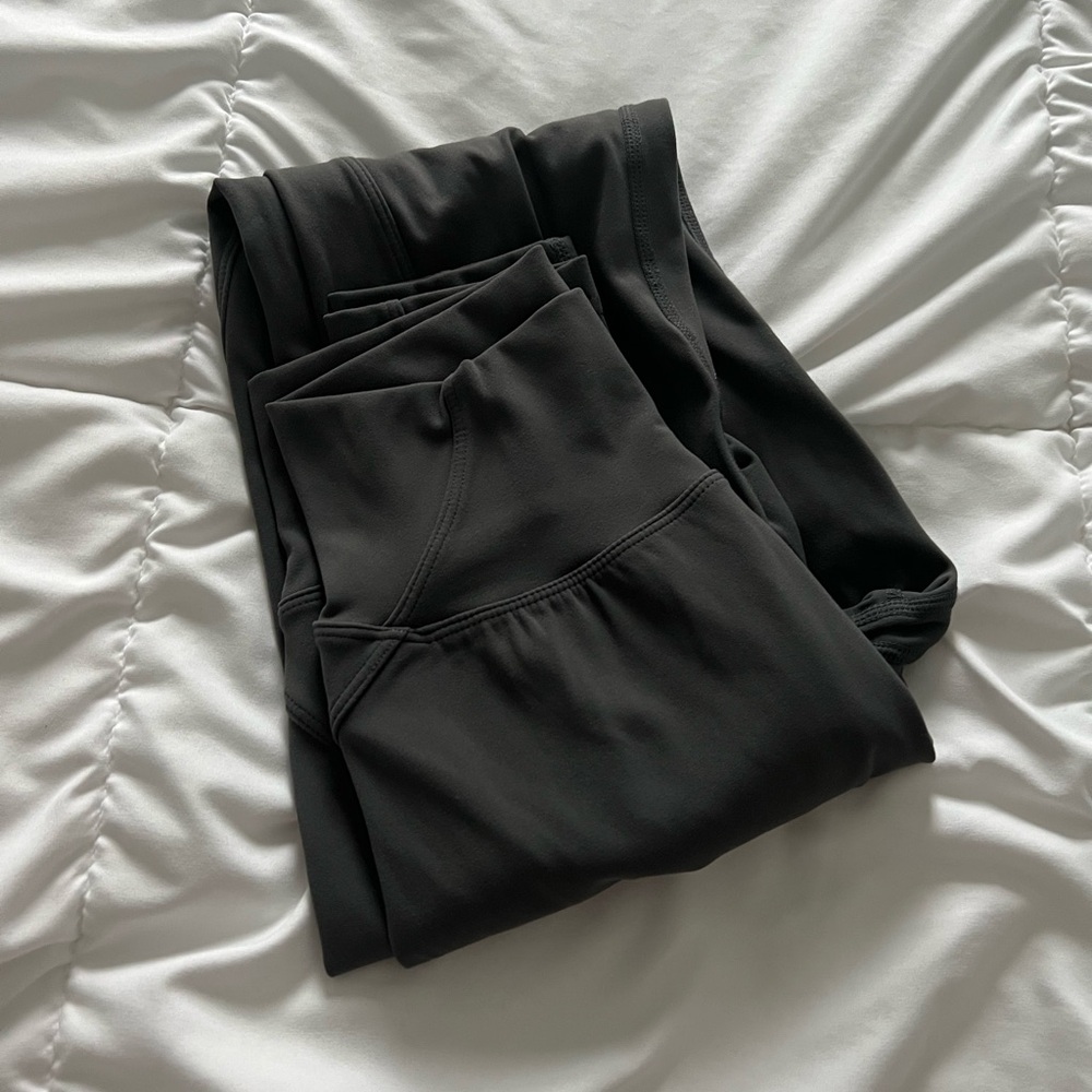 Aura Alphalete Leggings